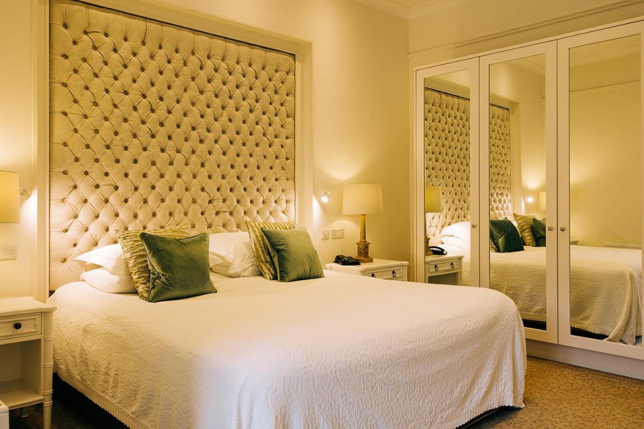 The Keadeen Hotel Newbridge  Ngoại thất bức ảnh