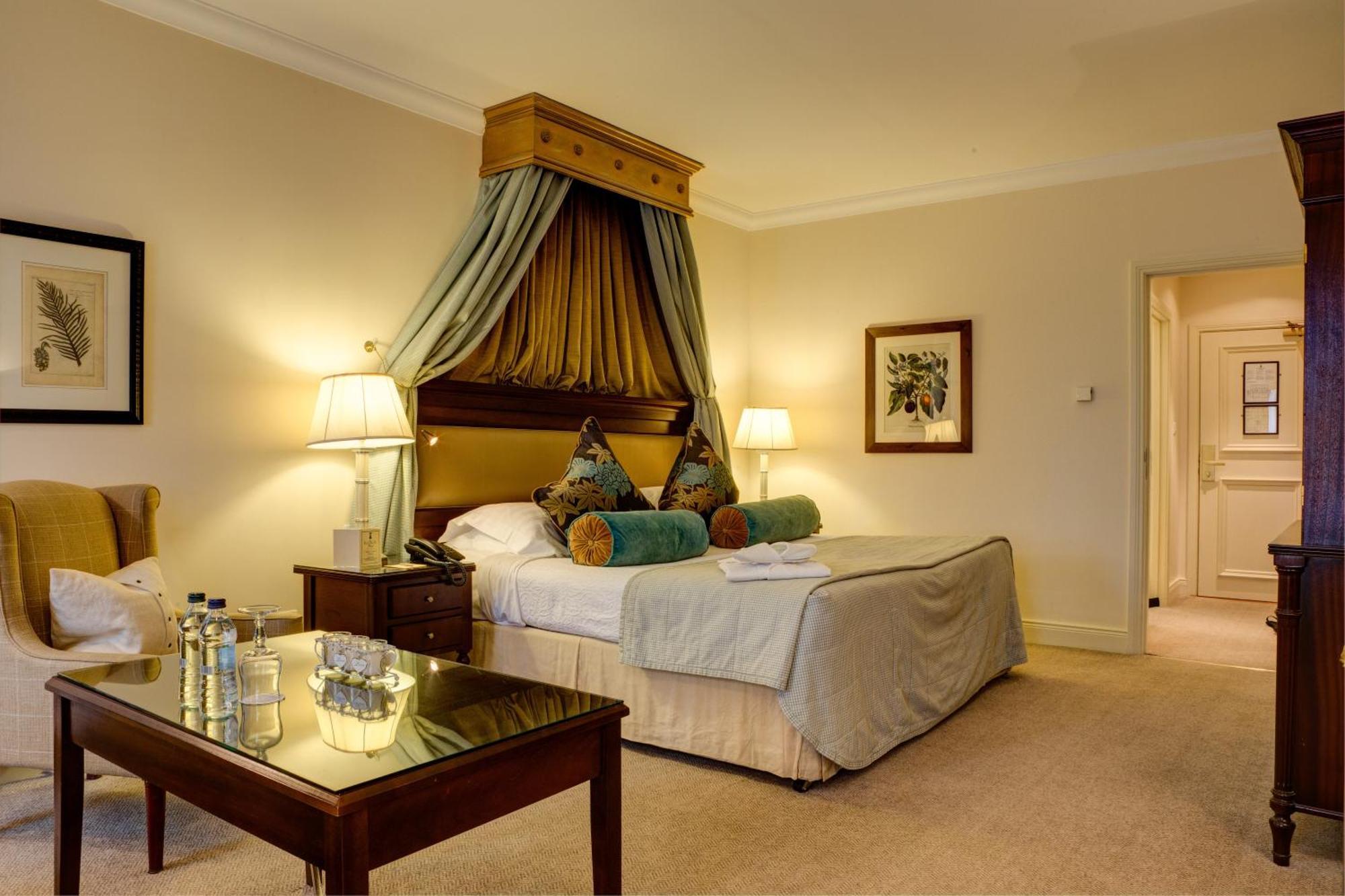 The Keadeen Hotel Newbridge  Ngoại thất bức ảnh